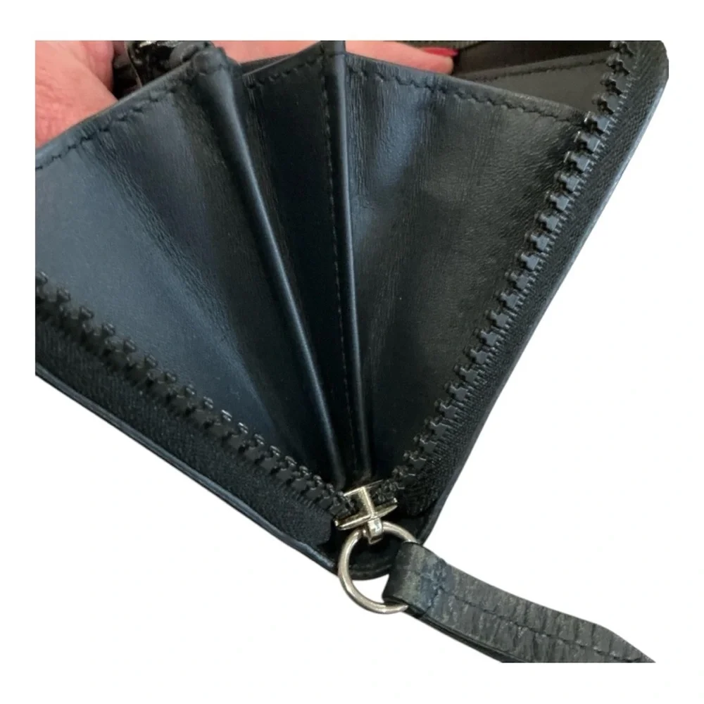 ✨💎FULL INCLUSION✨💎 GUCCI Blooms Zippy wallet/clutch w/Dusty & GWP - Picture 6 of 10
